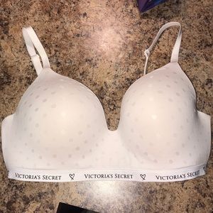 Victoria’s Secret white bra